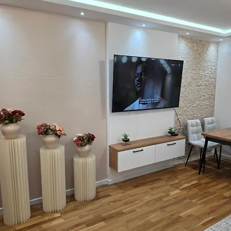 Adria Lux Διαμέρισμα Ντόμποϊ